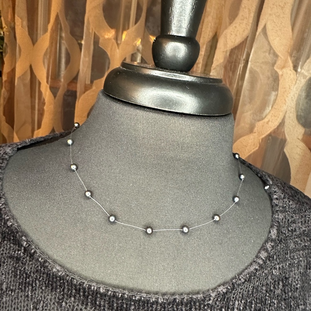 Honora invisible, magic strand of grey cultured pearls!